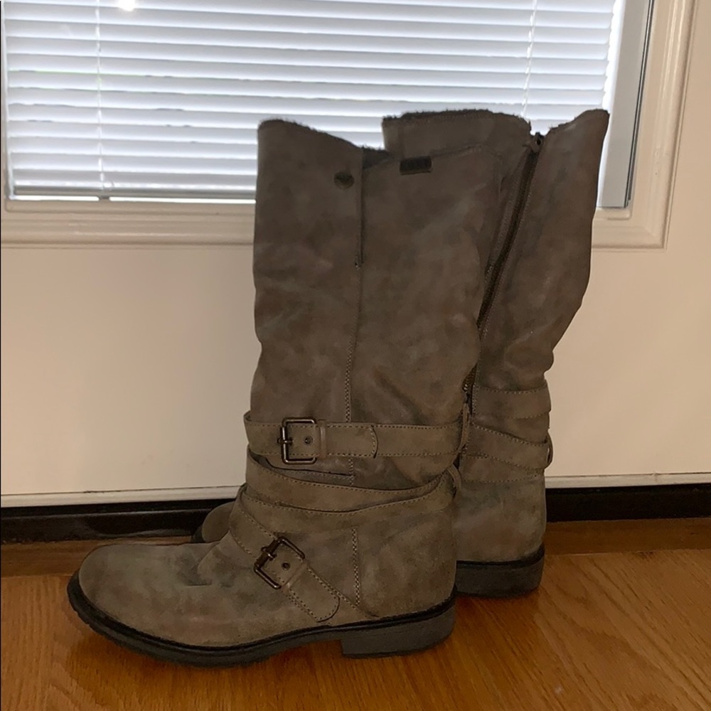 Roxy Boots